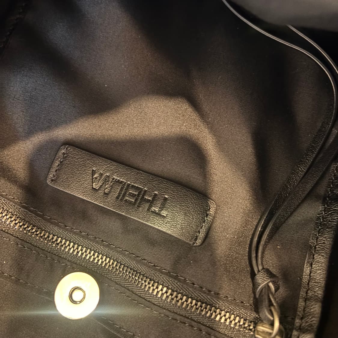 한섬 더일마 반달 숄더백     상품이미지8