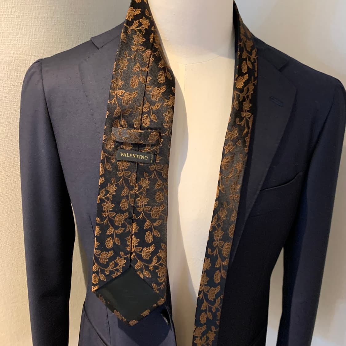 발렌티노(VALENTINO) 신형 블랙 페이즐리 넥타이 명품 A+등급 상품이미지2