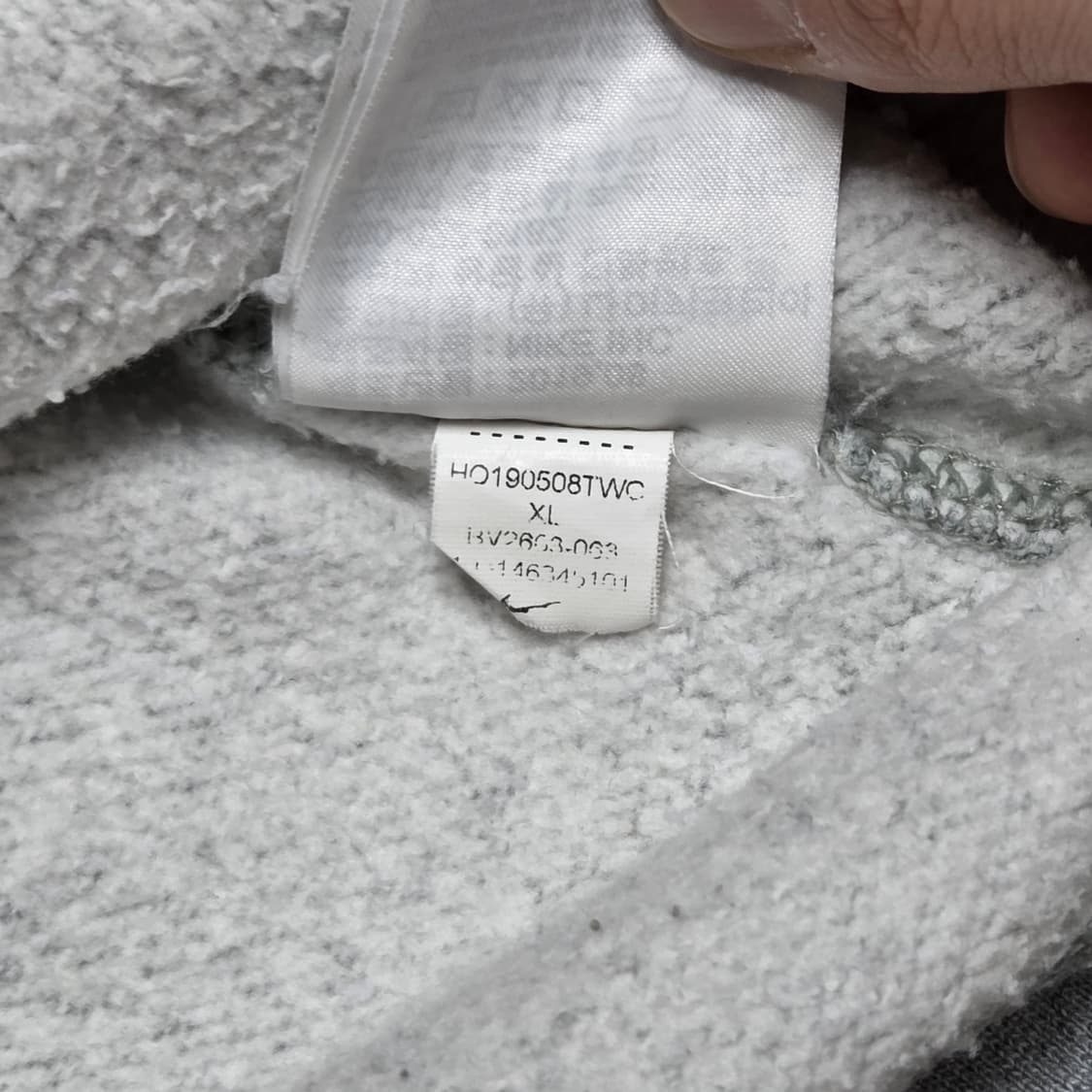 Nike 나이키 그레이 자수 로고 맨투맨 상품이미지3