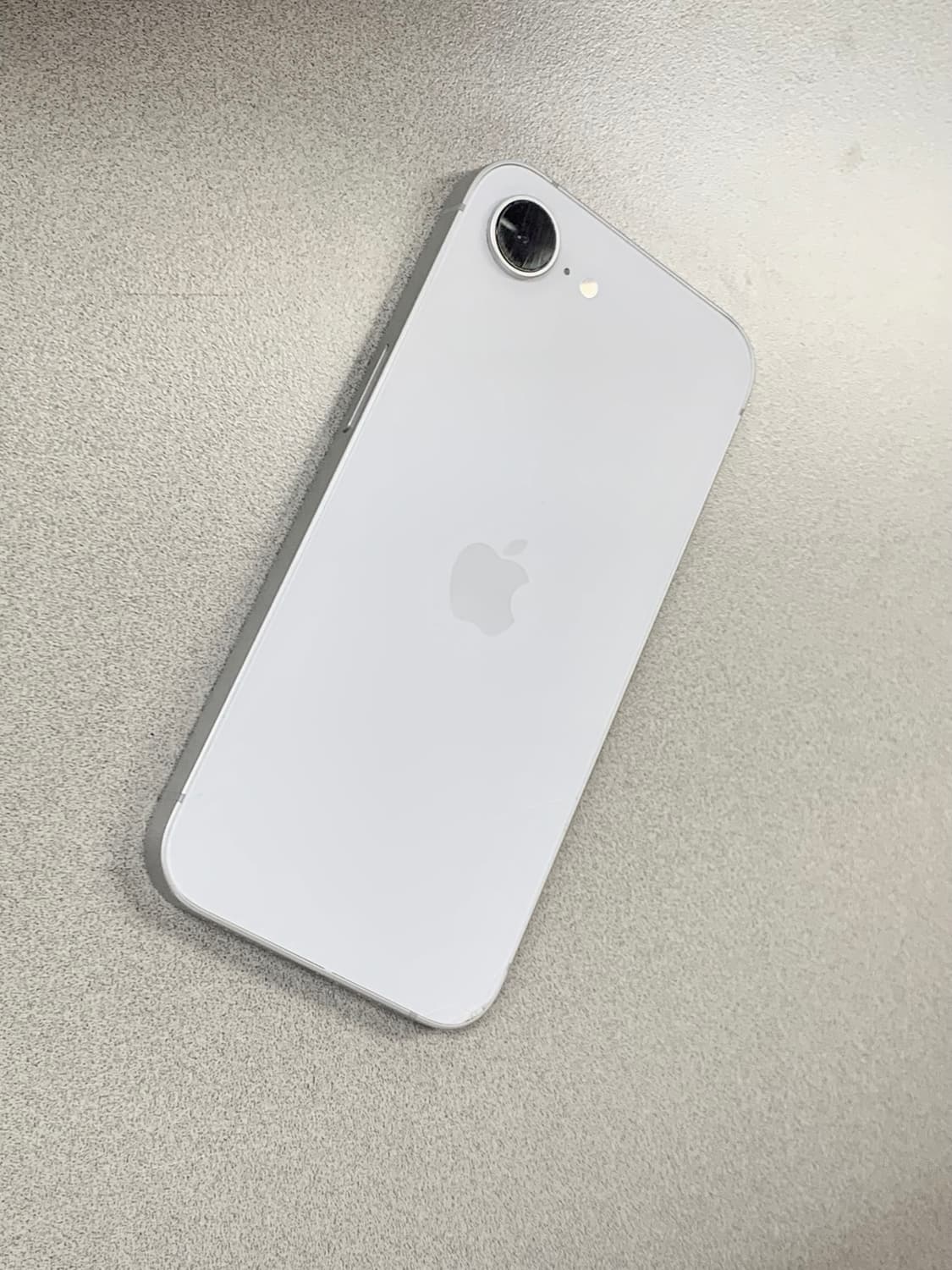 아이폰 16e 상품이미지4