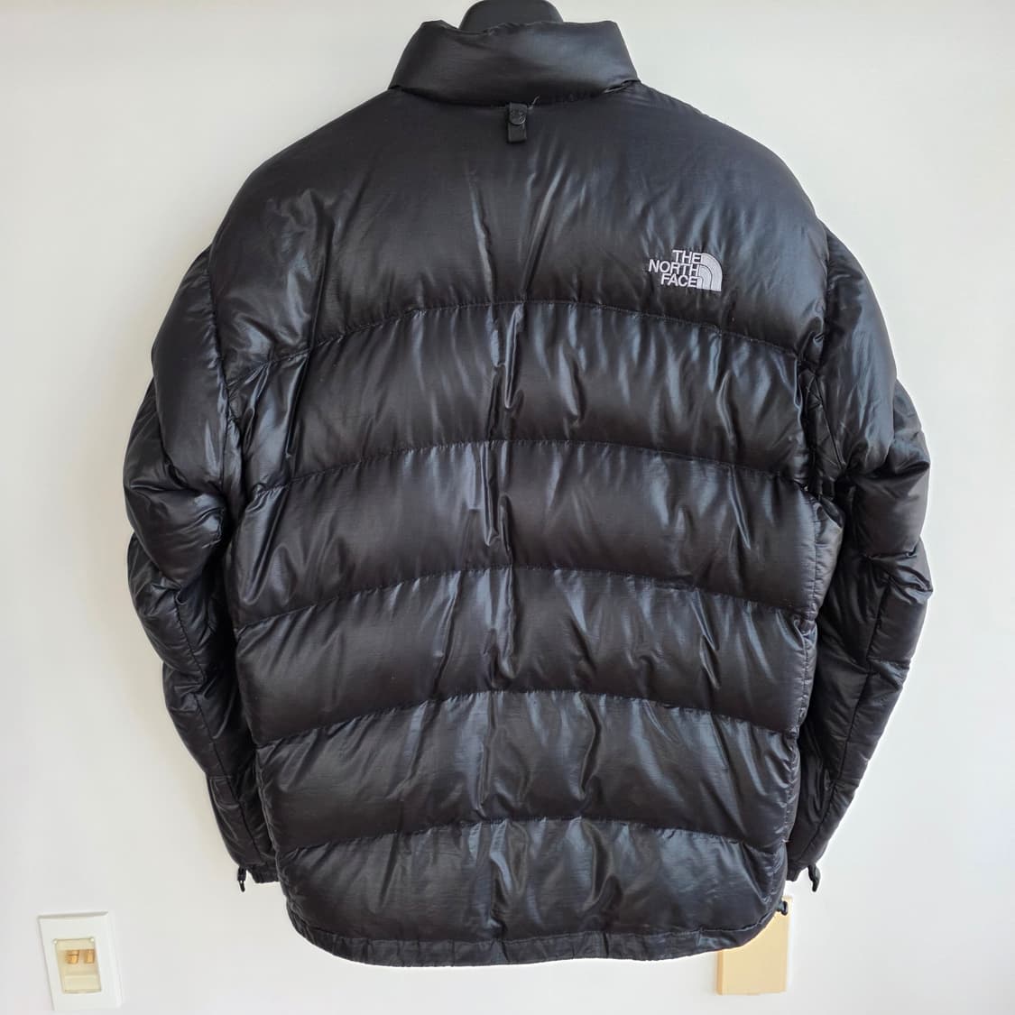 골드윈코리아 노스페이스 아콘카구아 경량패딩 L(100~105)
 상품이미지2