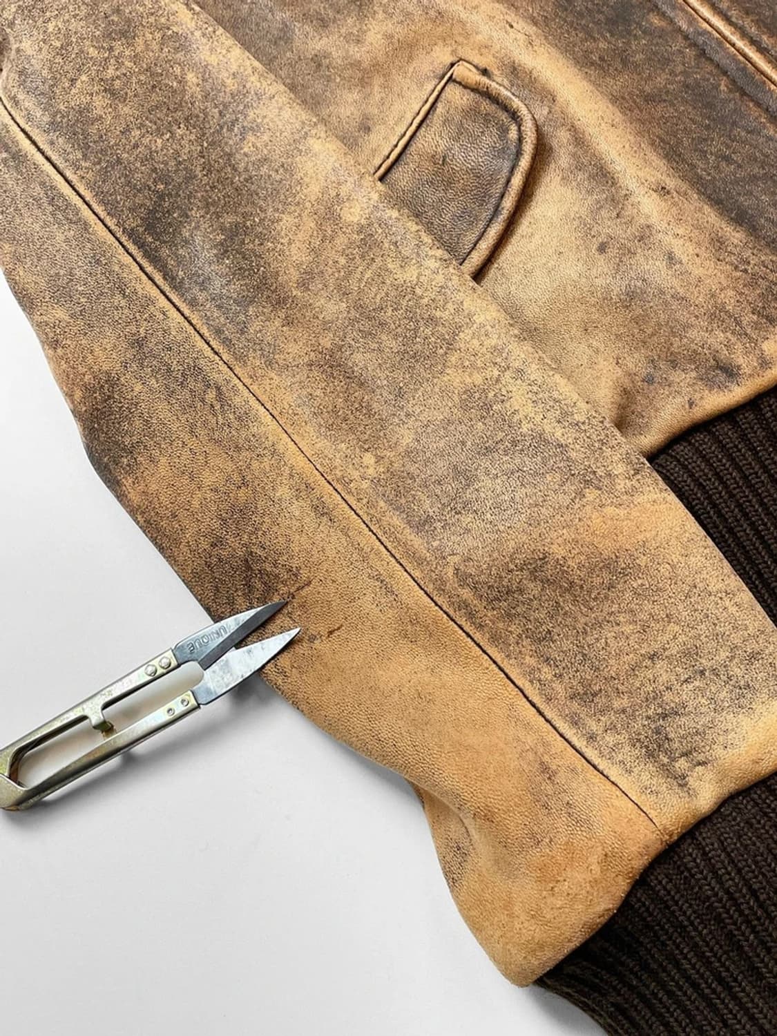 톰보이 00s 페이딩 A-2 플라이트 양가죽 자켓 A1402 상품이미지10