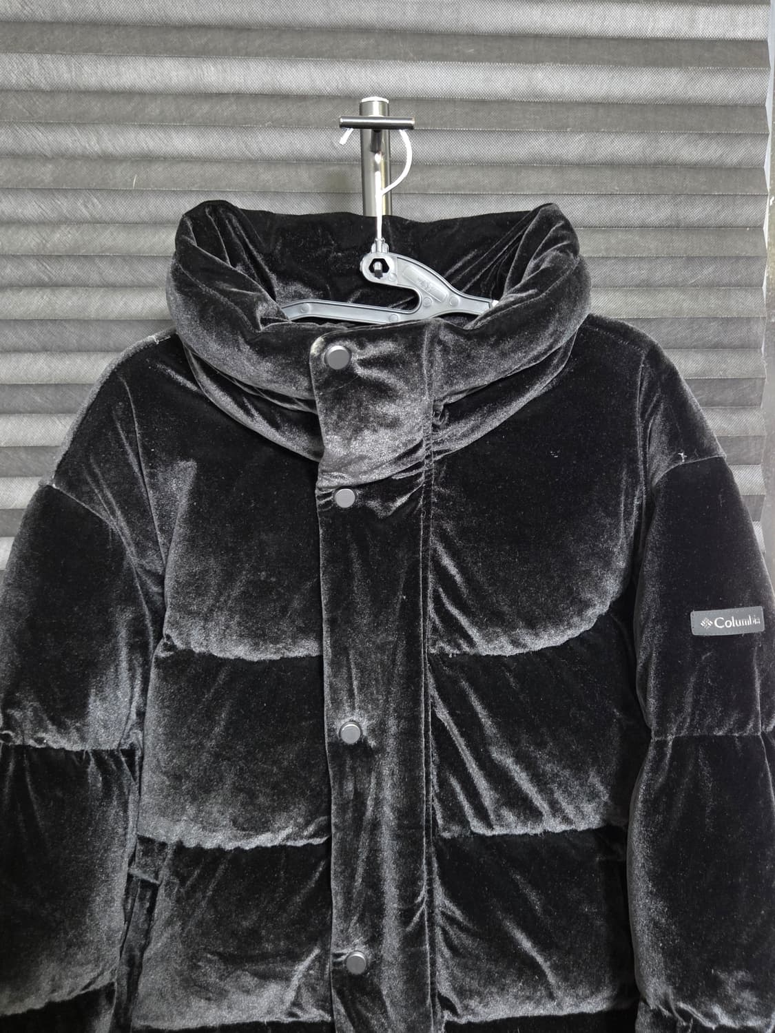 [컬럼비아] 스파이어 구스다운 벨벳 패딩 판매합니다. 상품이미지2