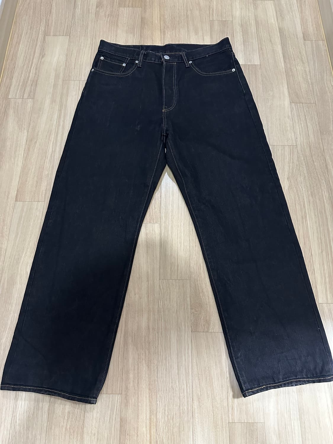 스투시 x 리바이스 크리스피 린스 568 진 블랙 상품이미지2