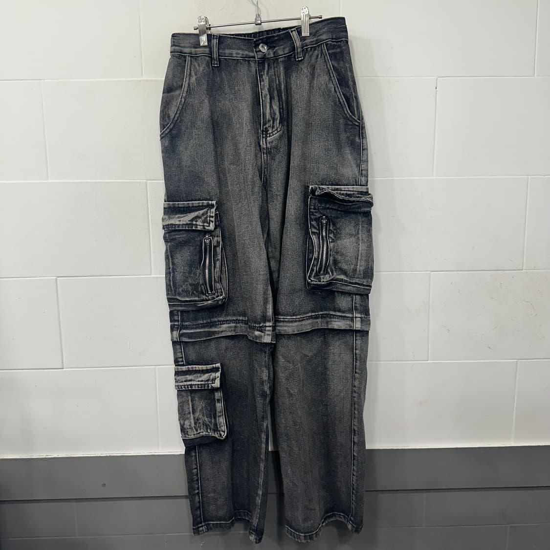 오픈지퍼 워싱 데님팬츠 상품이미지1