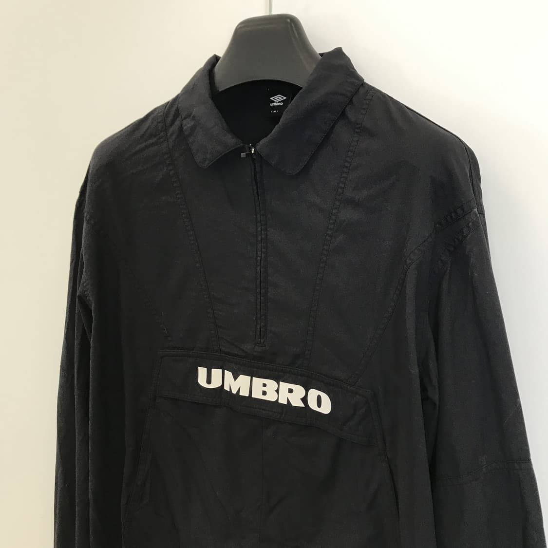 엄브로 UMBRO 스탠넥카라 코듀라 바람막이 [90] 상품이미지2