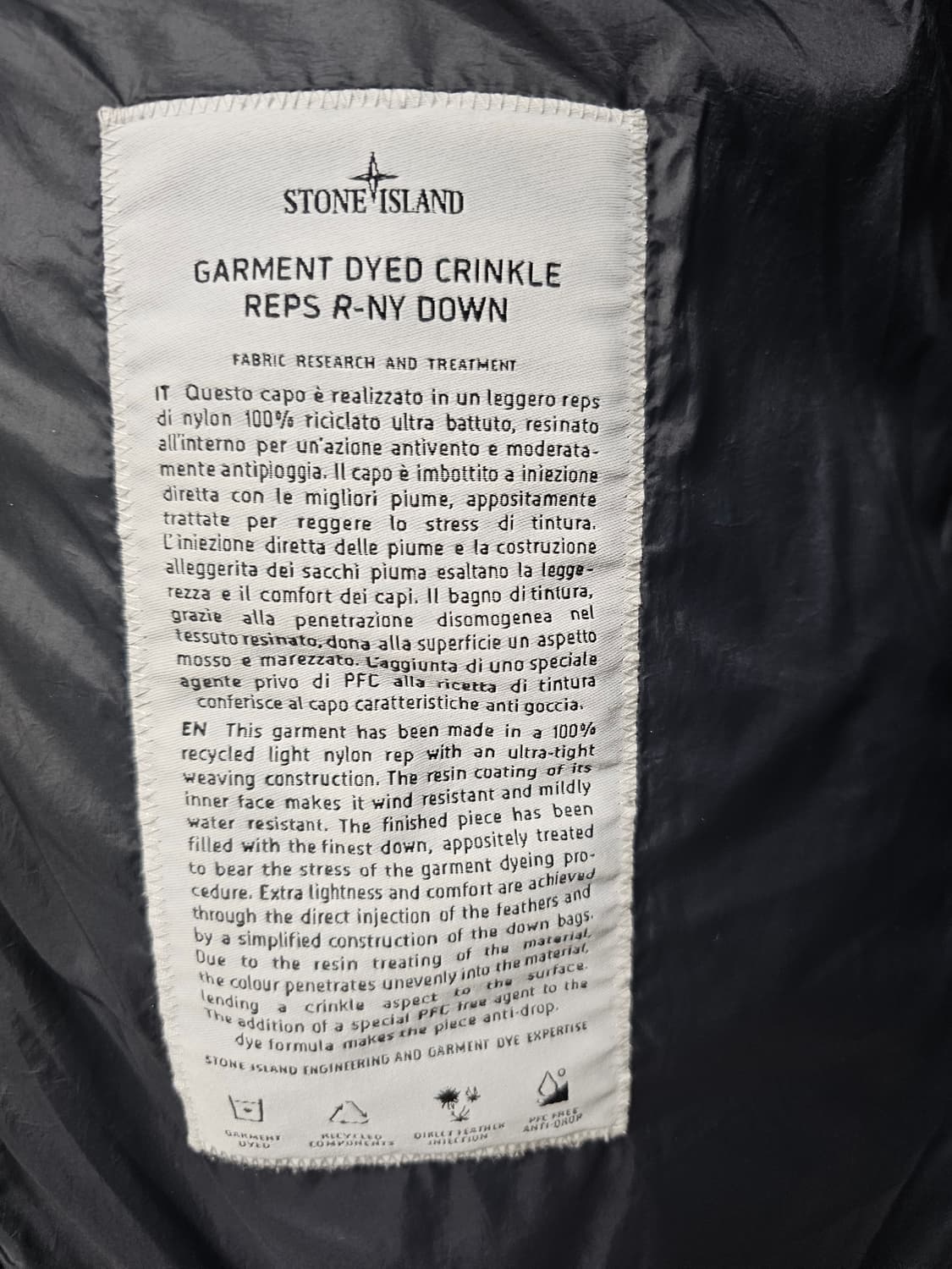 스톤아일랜드 크링클랩스 다운 패딩 24FW

 상품이미지6