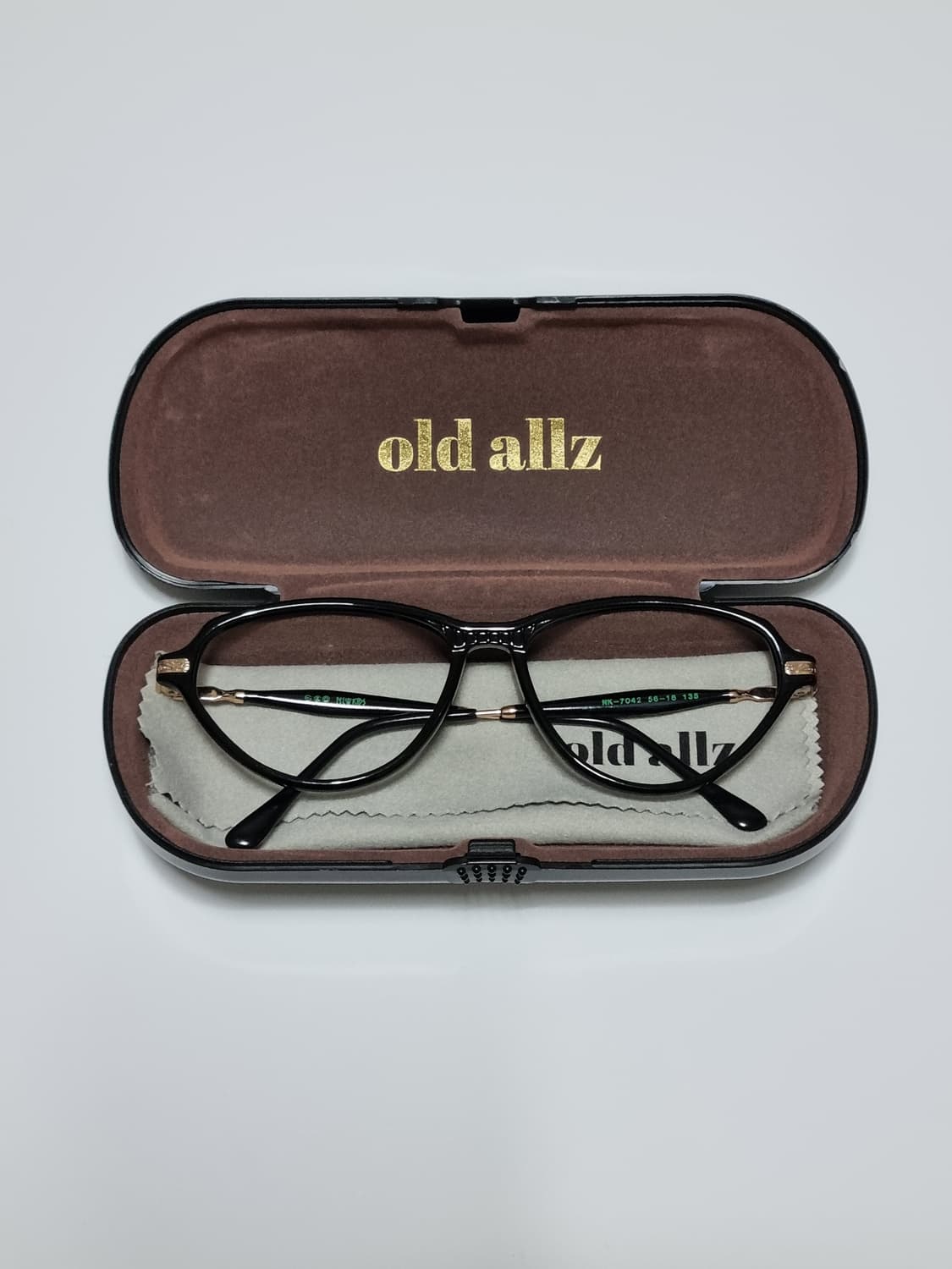 NEW KIDZ Cat eye black horn glasses 상품이미지1