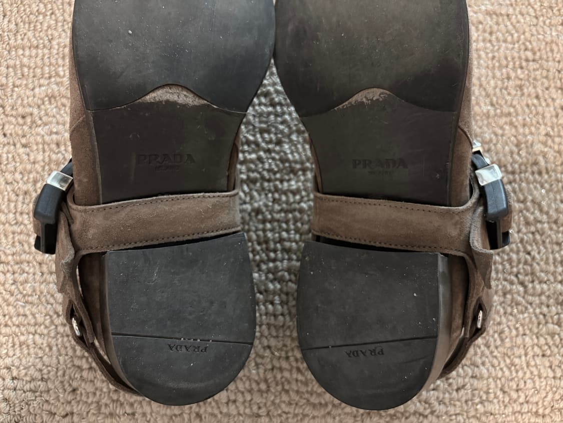 프라다 브라운 스웨이드 버클 앵클 부츠 상품이미지7