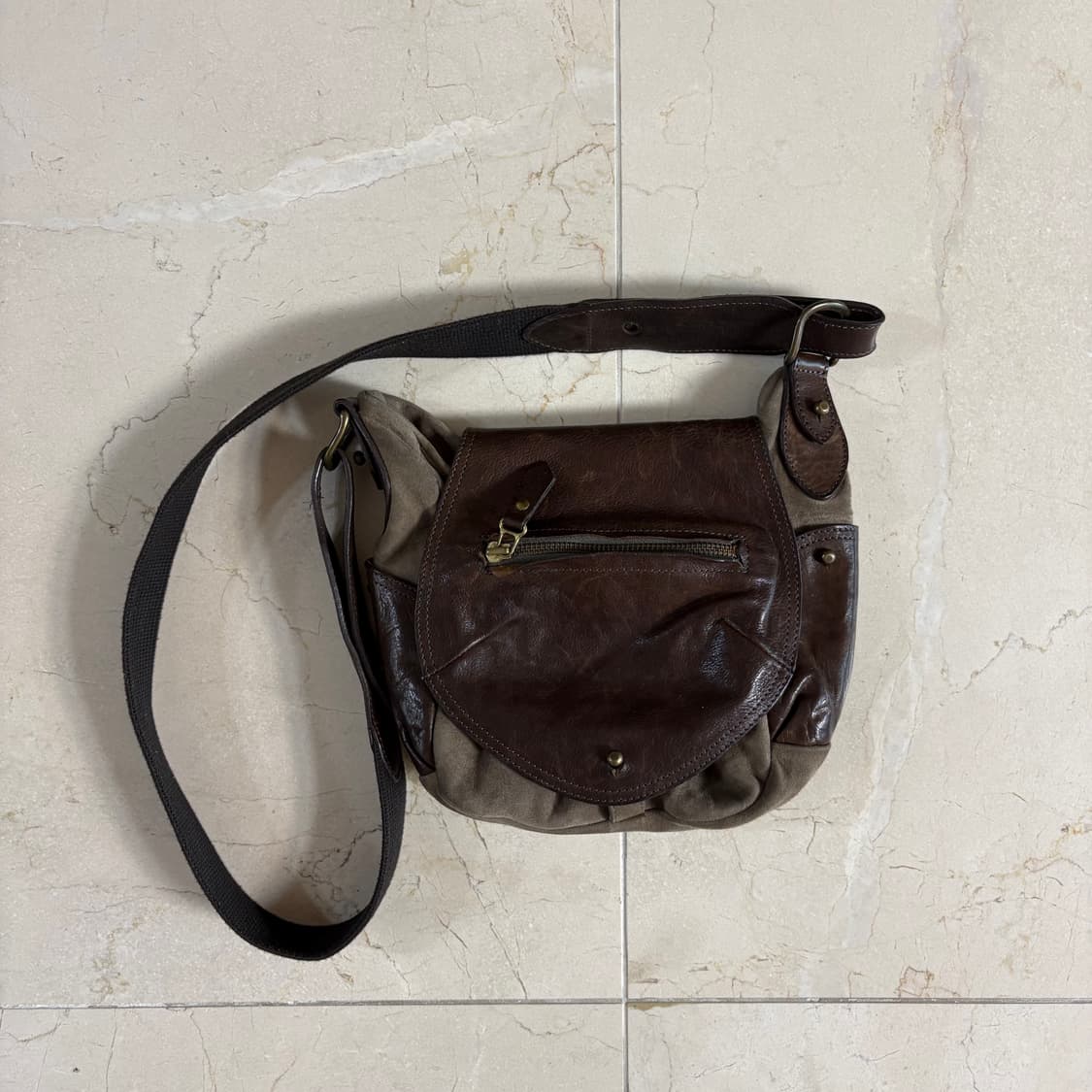 Isabel Marant suede hobo leather bag 상품이미지3