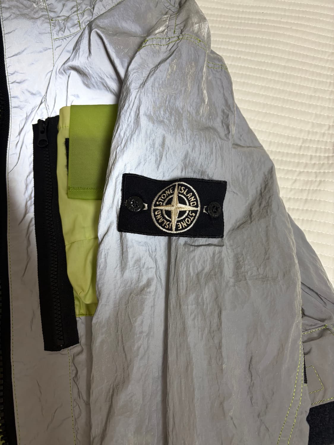 스톤아일랜드 리플렉티브 자켓 그린 상품이미지3