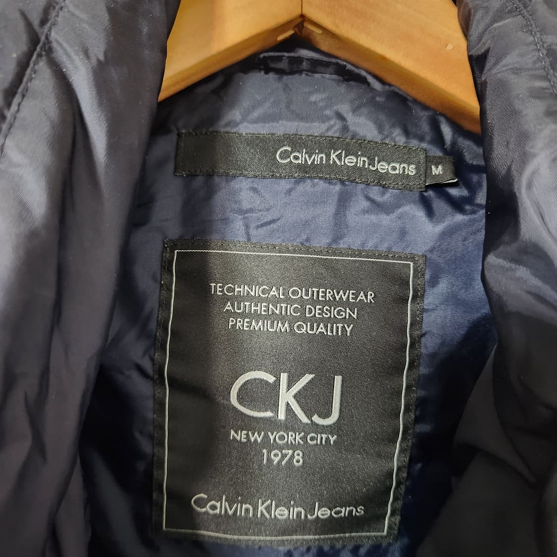 H335 [M] 캘빈클라인 진스 오리털 슬림 패딩 점퍼 상품이미지4