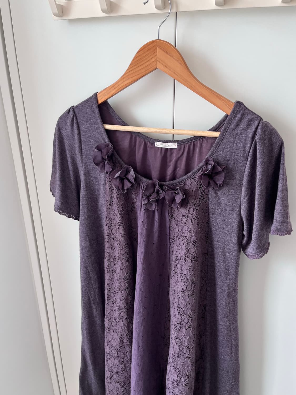 Petite flute 장미 펀칭 레이스 패치 원피스 상품이미지8