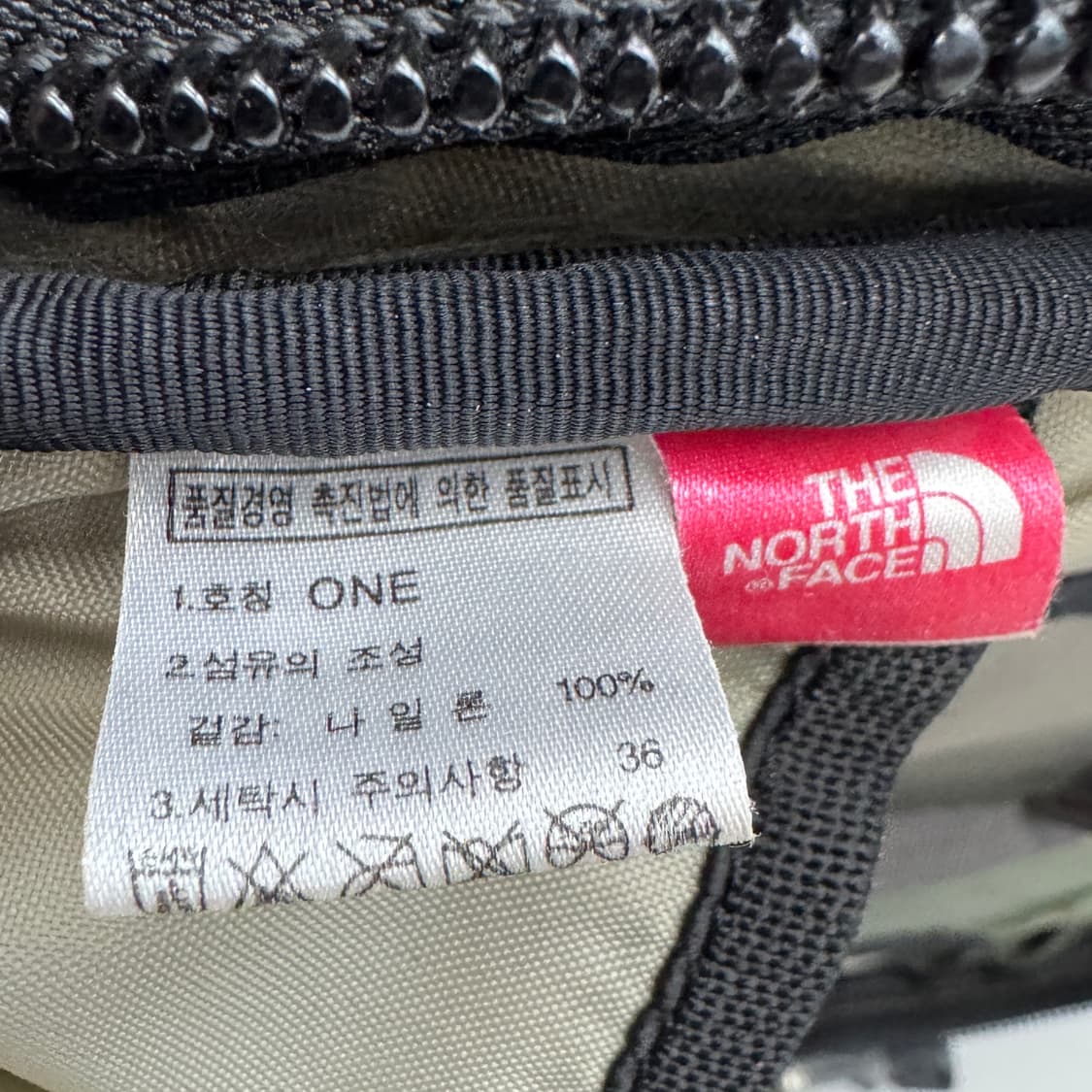 노스페이스 고프코어 보레알리스 테크니컬 백팩 레드 상품이미지9