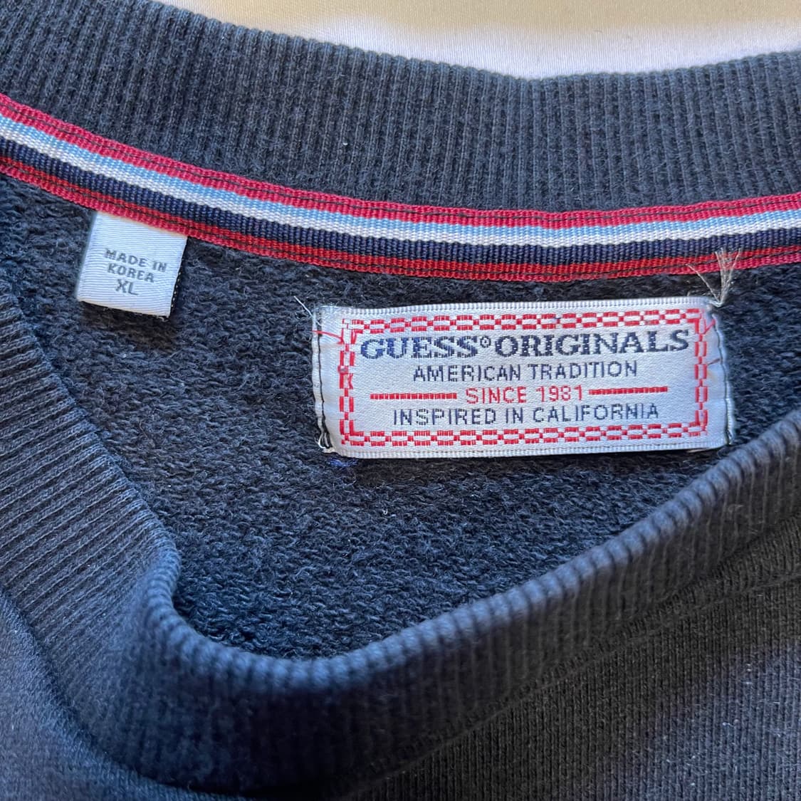 게스 오리지널 퍼플라벨 물음표 맨투맨 XL 상품이미지3