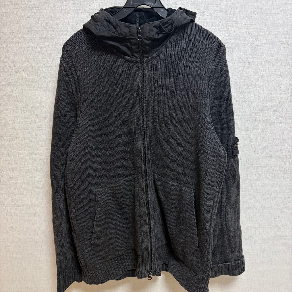 스톤아일랜드 니트 후드집업 상품이미지1