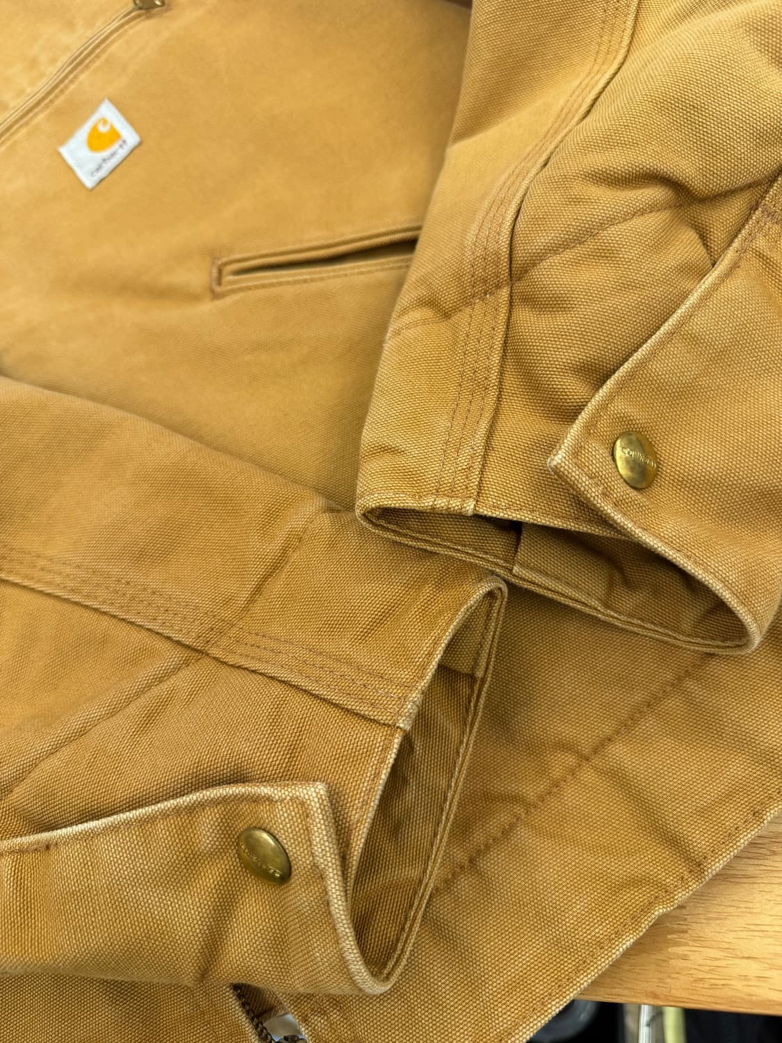 칼하트 디트로이트자켓 J001BRN 상품이미지4