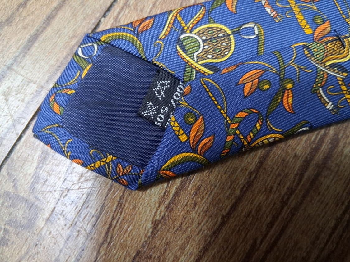 일본수입 살바토레 페라가모넥타이 칼라감배색 패턴 뛰어난  9.7 상품이미지6