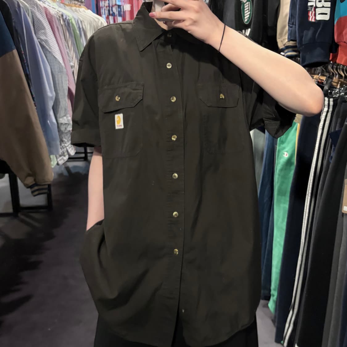  [IM] Carhartt 칼하트 투포켓 반팔 셔츠 차콜 상품이미지4