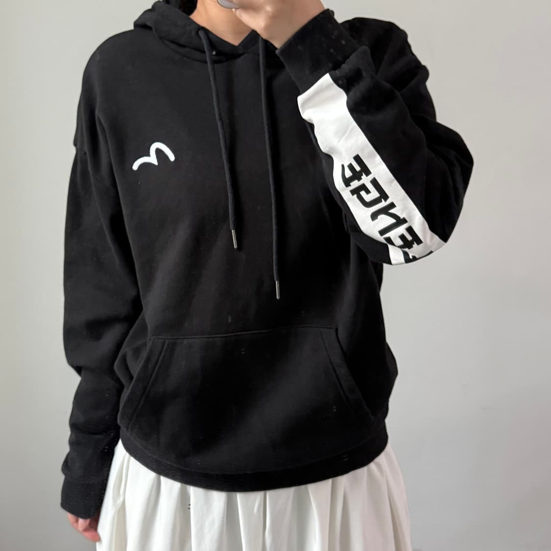 [L] 에비수 블랙 후드티 상품이미지1