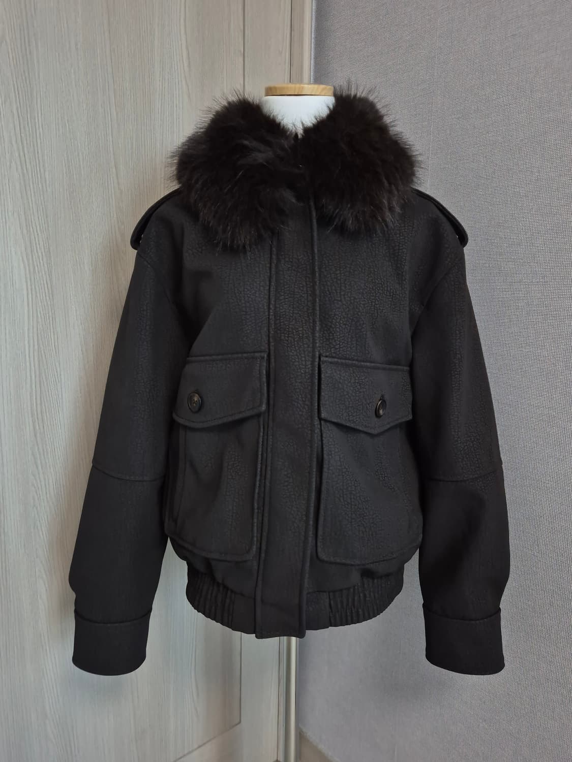 자라 페이크 스웨이드 탈부착 칼라 점퍼 브라운 상품이미지1