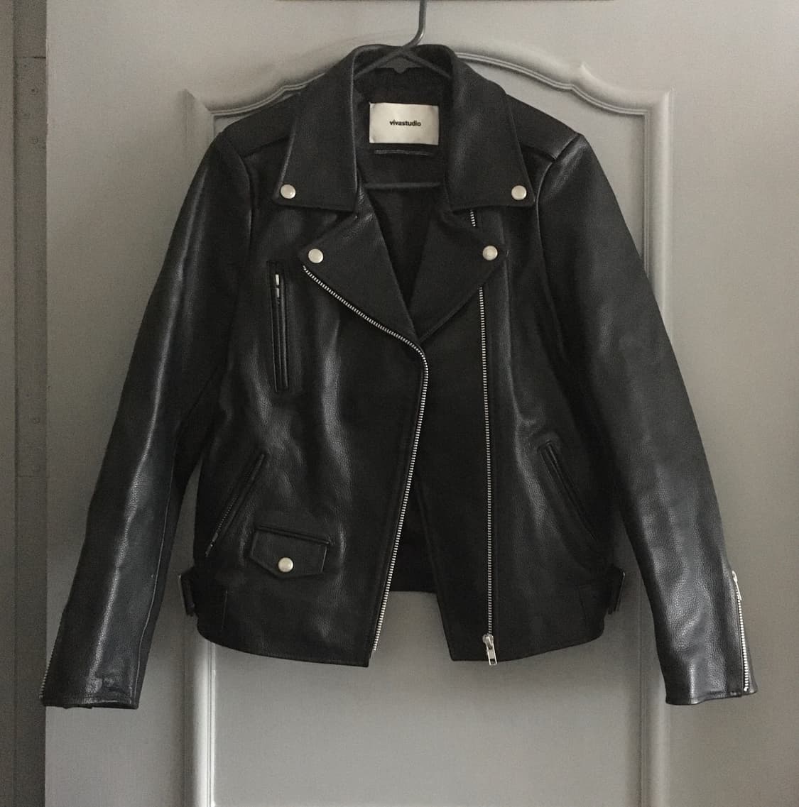 비바스튜디오 천연 가죽자켓 L사이즈 미사용 상품이미지1