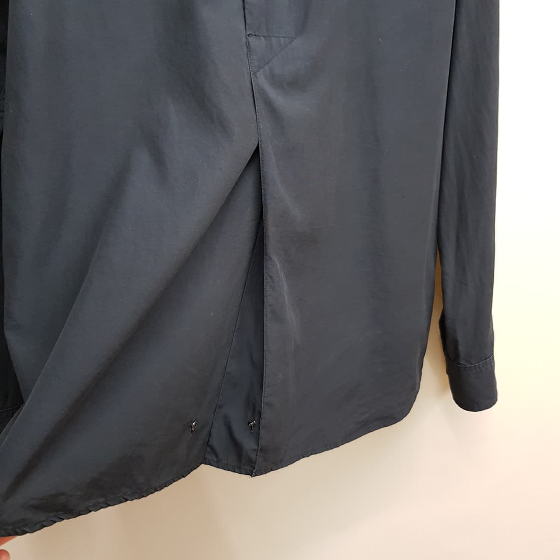 한섬 타임 TIME 2022 오픈카라 버튼 셔츠 100사이즈 상품이미지4