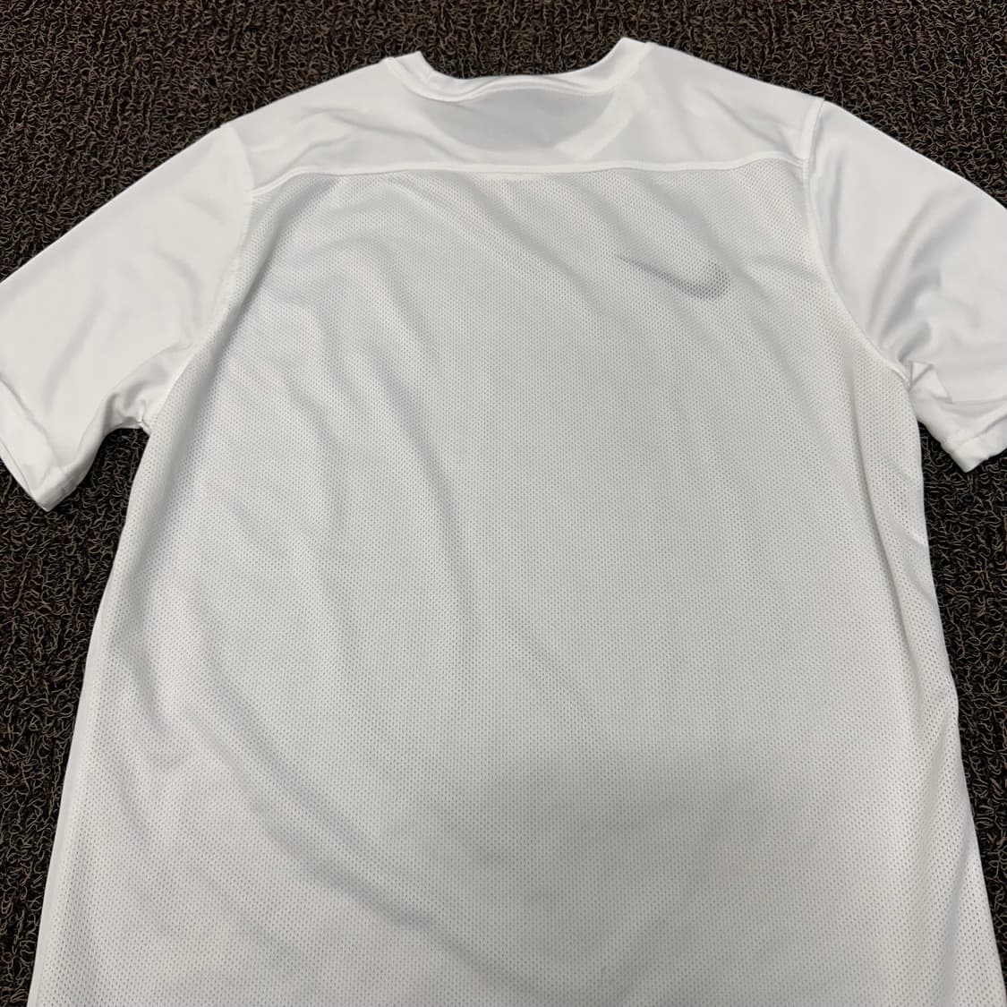 NIKE 나이키 드라이핏 기능성 반팔티셔츠 화이트 운동복 M 상품이미지6