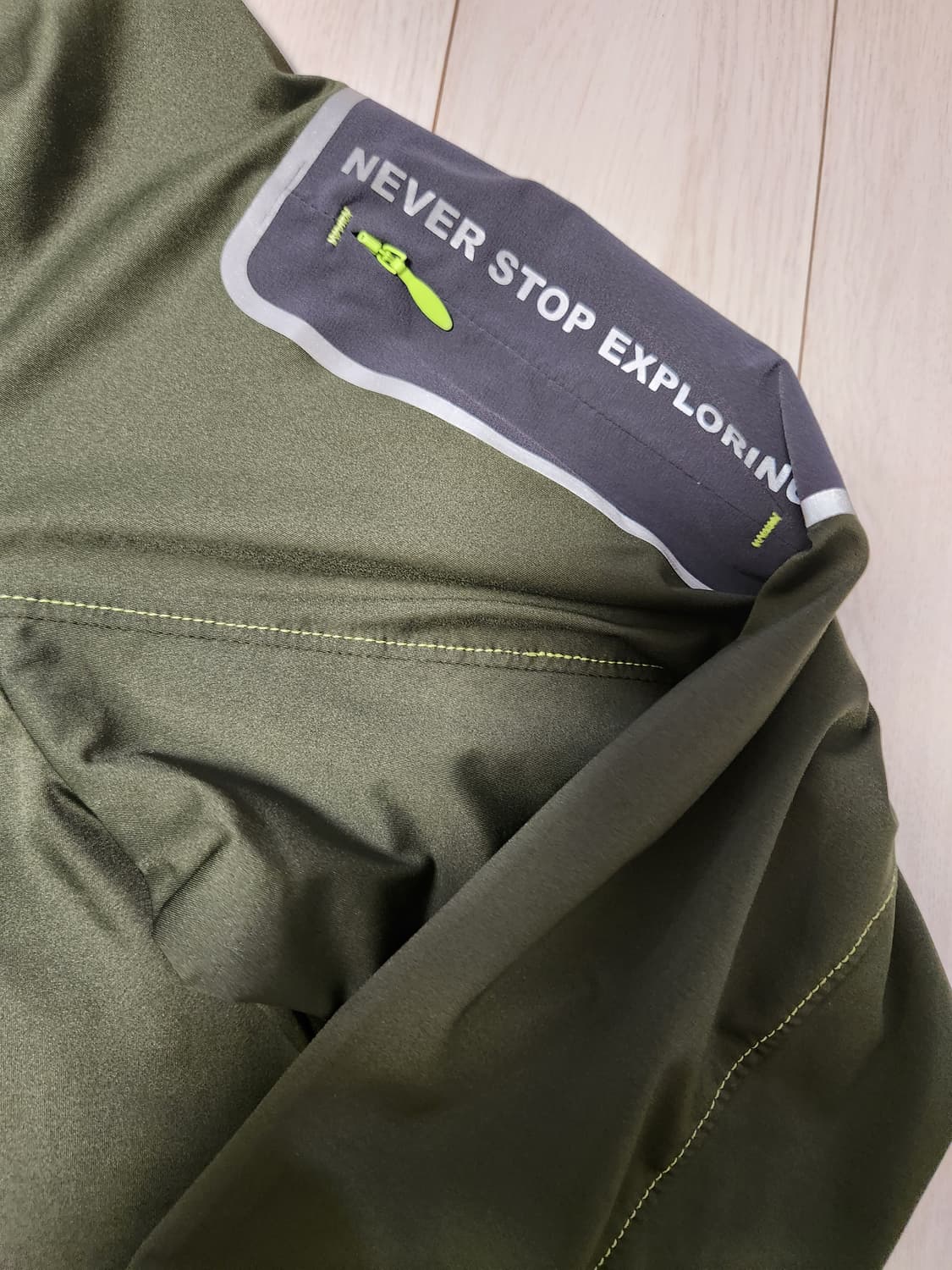 새상품급)노스페이스 하이퍼 테크 아노락 집업 기능성 긴팔티 xl

몇번  상품이미지4