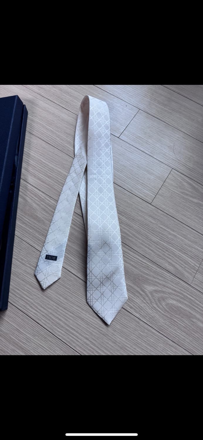 DIOR 디올 화이트 실크 까나쥬 넥타이 상품이미지4