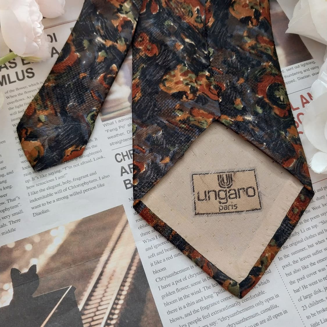 웅가로 실크 아트 플로럴 넥타이 9.5cm A등급 K1317
 상품이미지7