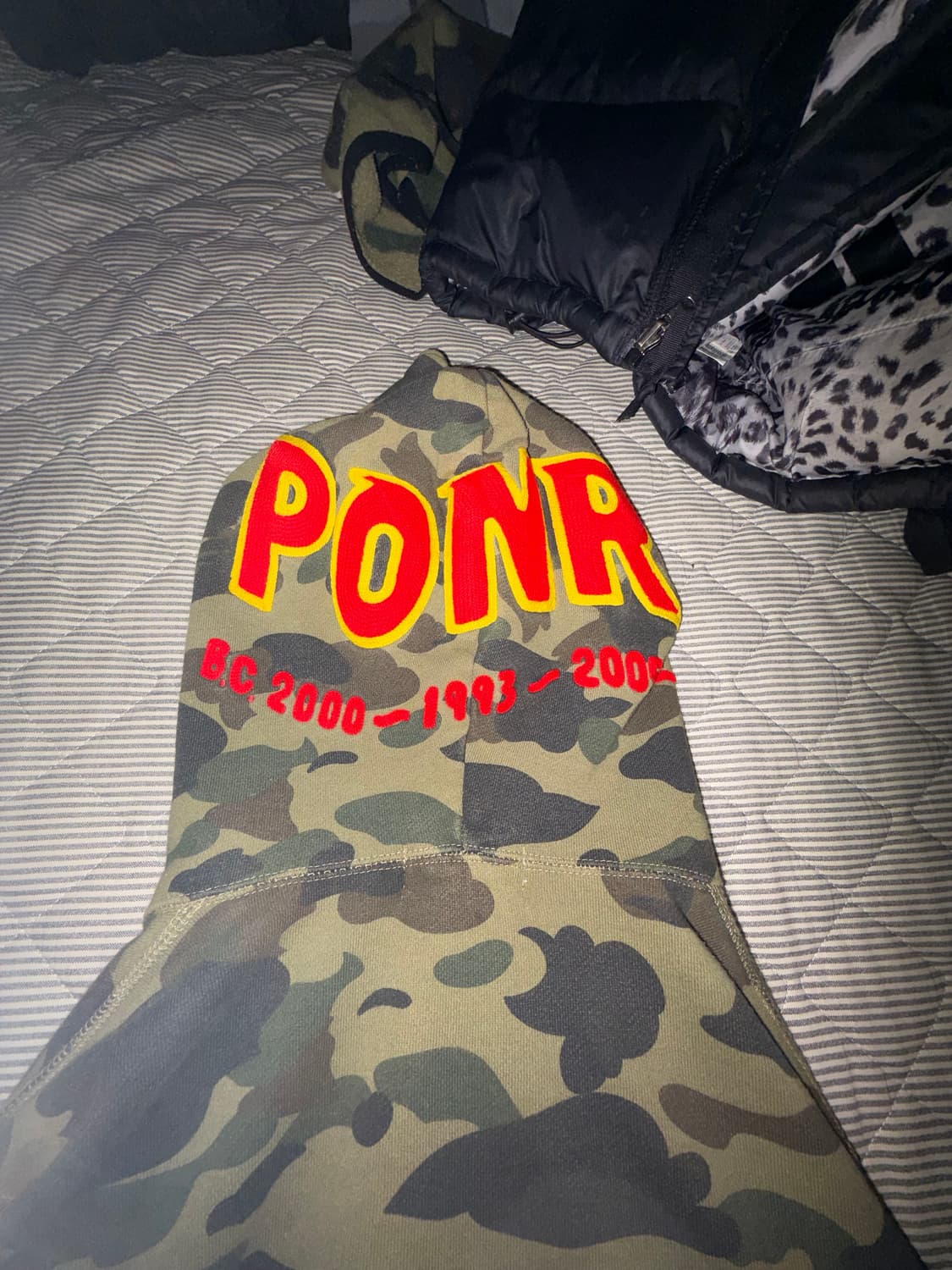 [정품] 베이프 샤크후드 PONR 녹계 상품이미지5