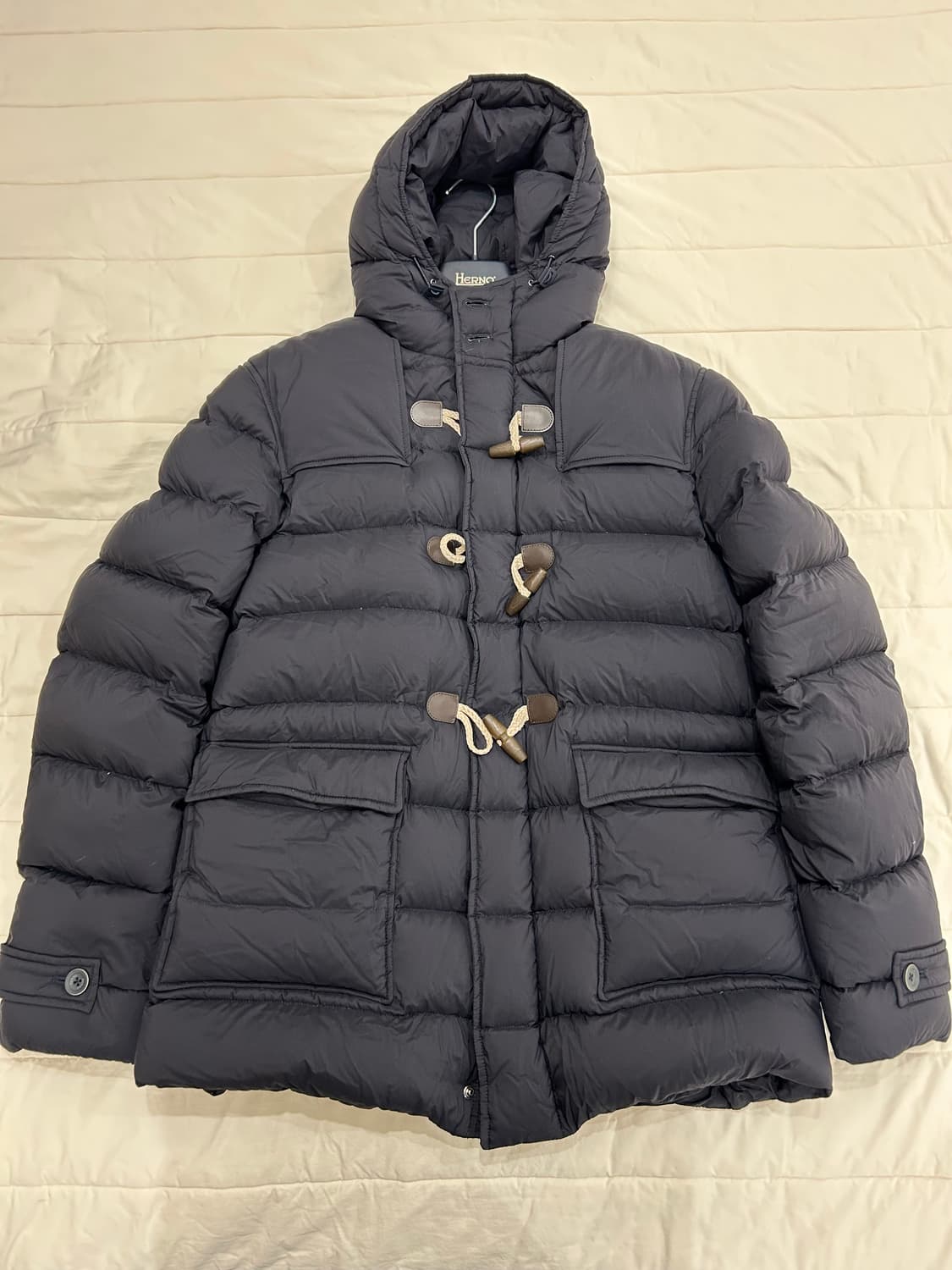 에르노 몽고메리 팝니다. 상품이미지1