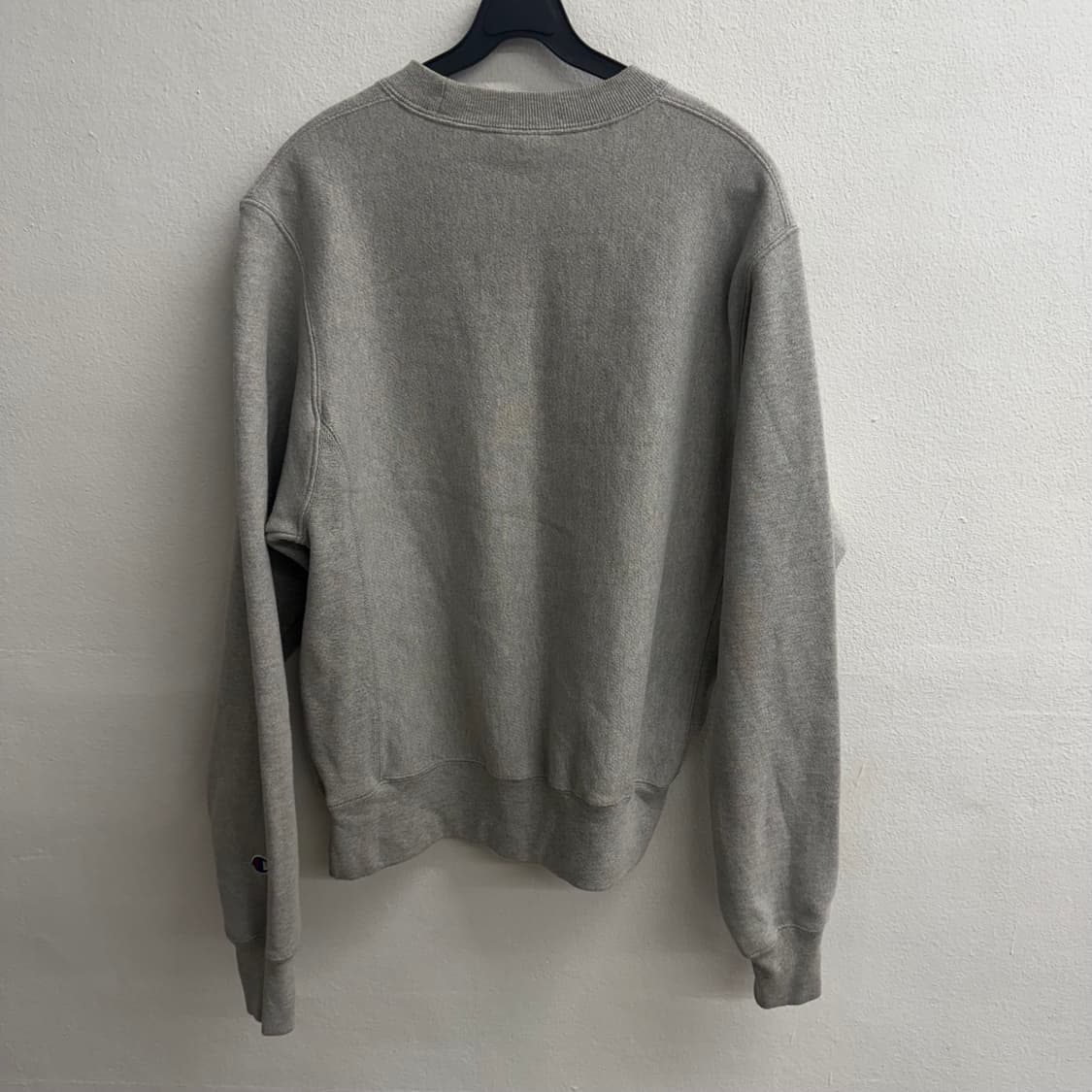 챔피온 리버스위브 스몰 로고 그레이 스웻셔츠 상품이미지4