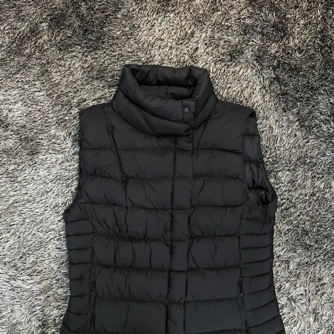 노스페이스 여성 오리털 패딩조끼 (95) 상품이미지2