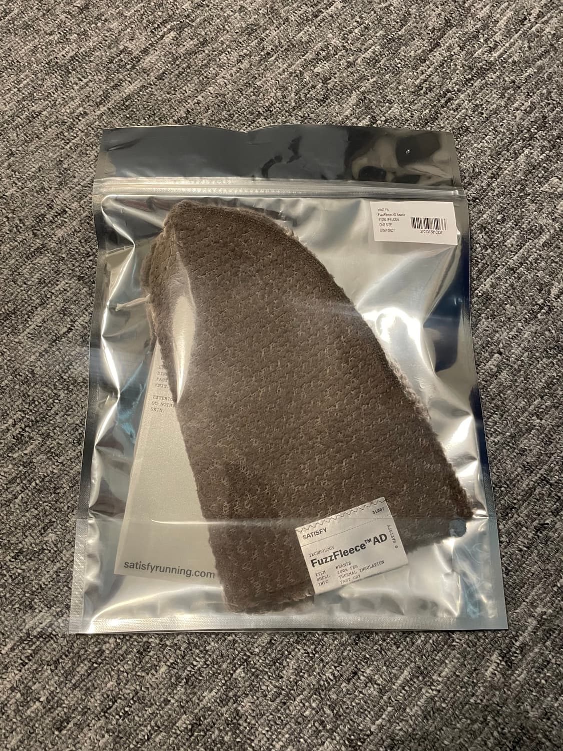 [새상품] 새티스파이 퍼즈플리스 비니 팔콘 상품이미지1