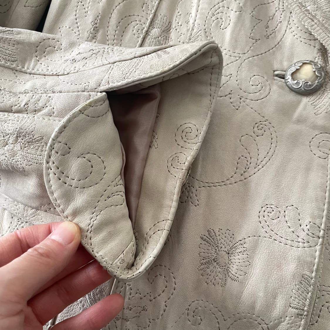 pierre cardin embroidered leather jacket 상품이미지3