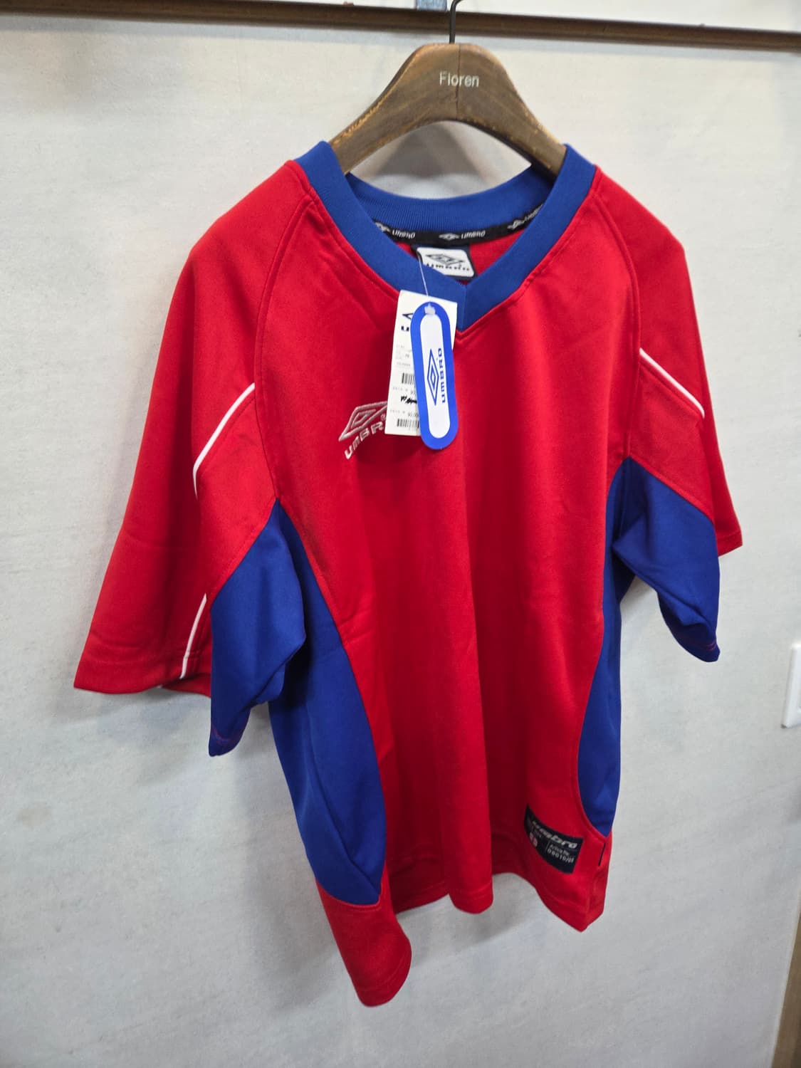 엄브로 브이넥 져지 반팔 L 상품이미지7