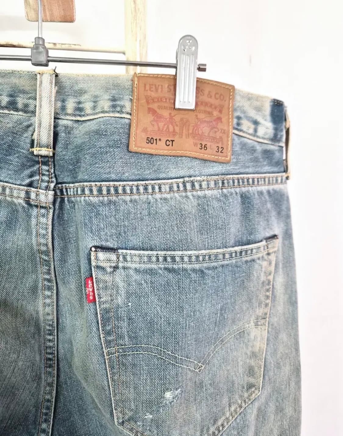 몽빈티지(34인치)리바이스501남자스판찢청바지 상품이미지4