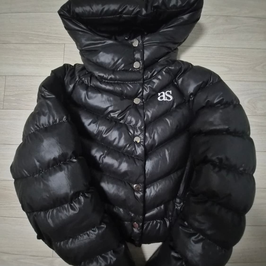AS"ON SHORT PUFFER JACKET / BLACK 상품이미지1