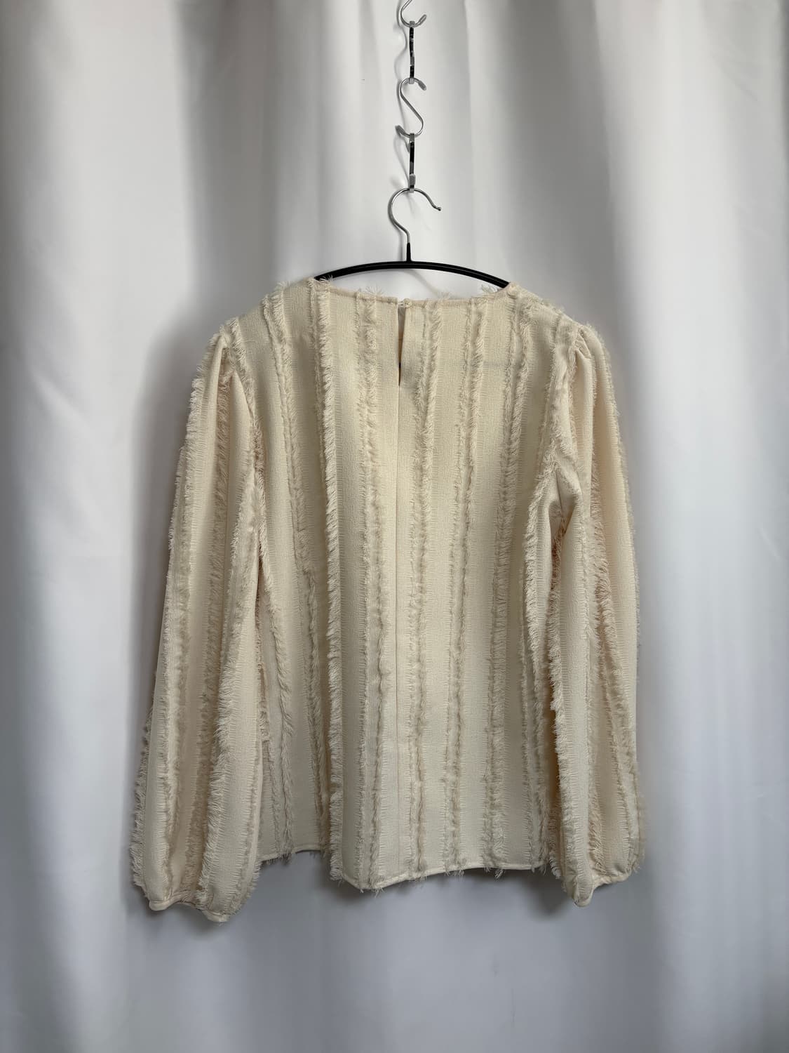 cream fringe blouse 상품이미지5