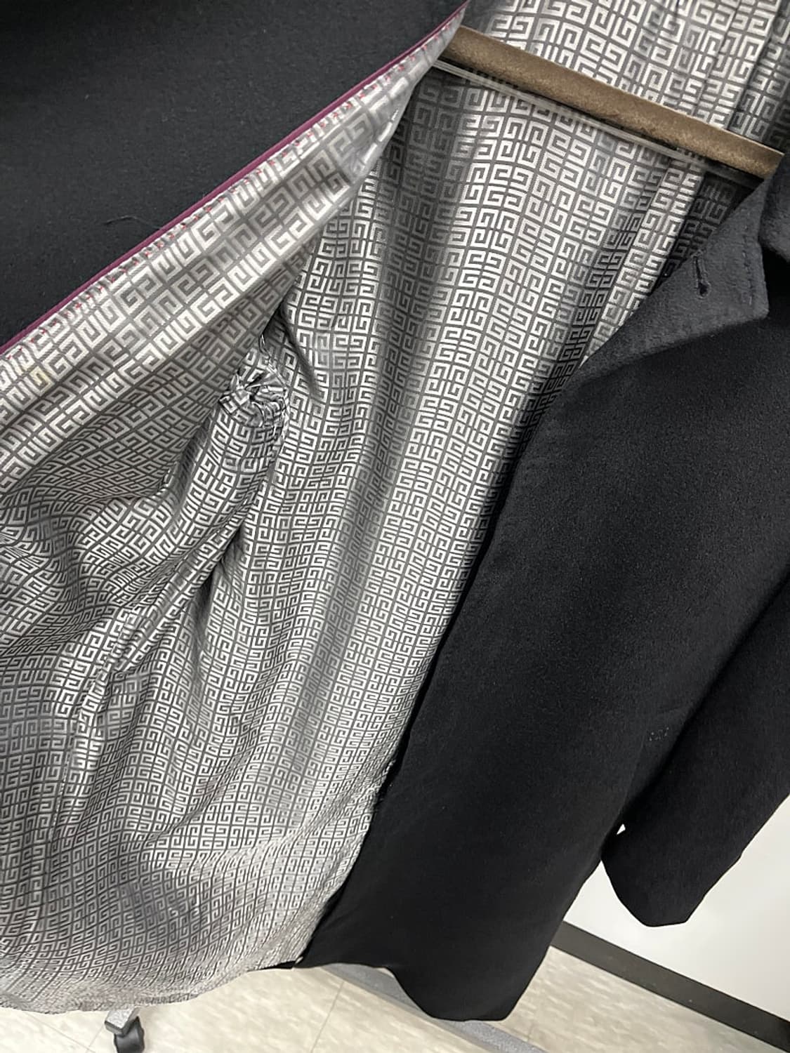 105) 지방시 캐시미어100% 발마칸 코트  상품이미지6