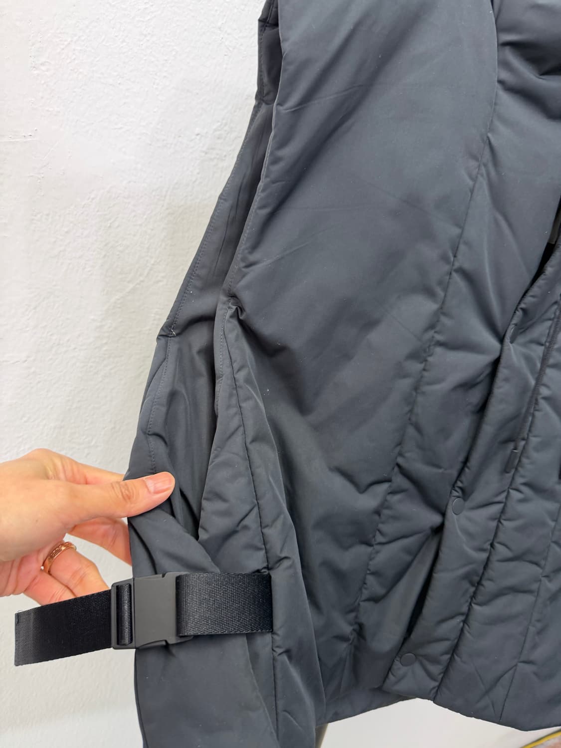 정품) COS 코스 여성 패딩조끼 F 상품이미지4