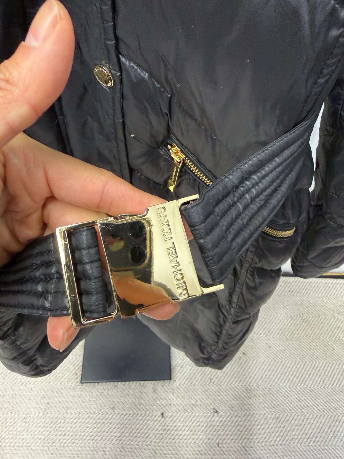 정품) 마이클코어스 금장 퍼 패딩 S 상품이미지4
