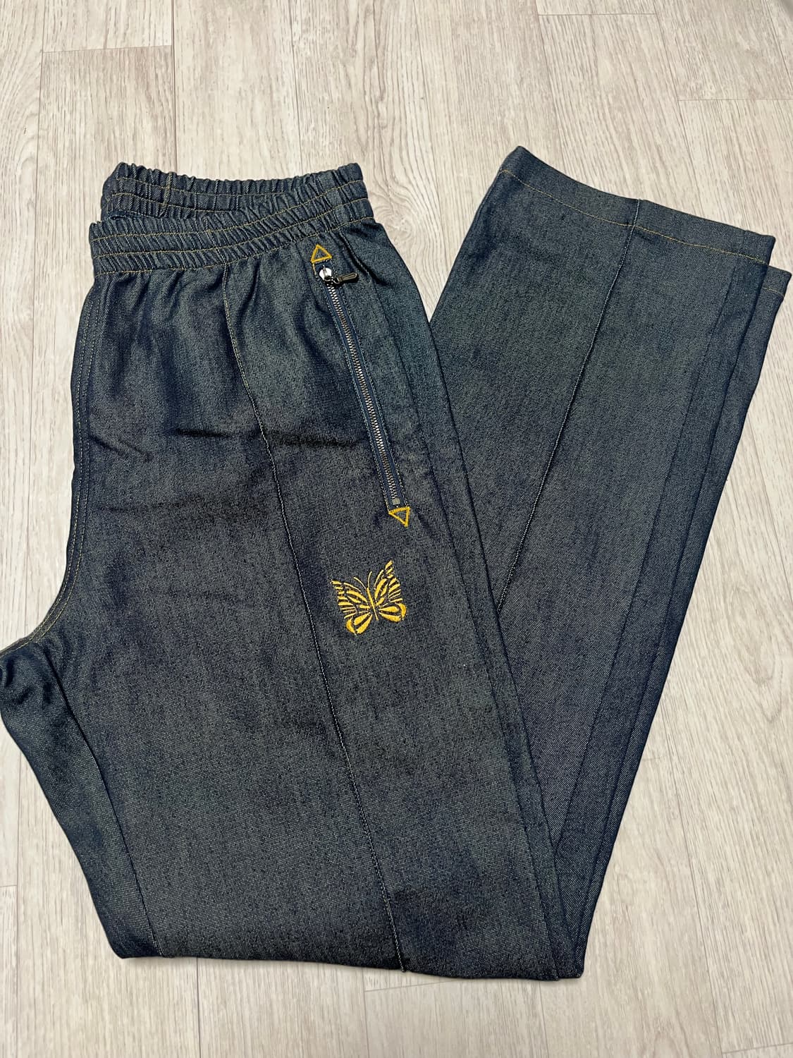 M)니들스 스트레이트 데님 트랙팬츠 상품이미지1