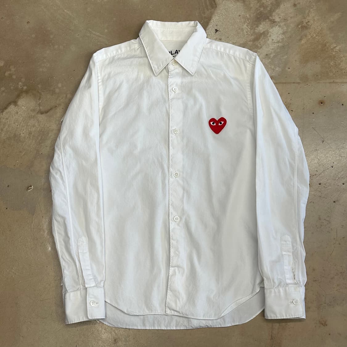 M 꼼데가르송 레드하트와펜 화이트 코튼 셔츠 상품이미지2