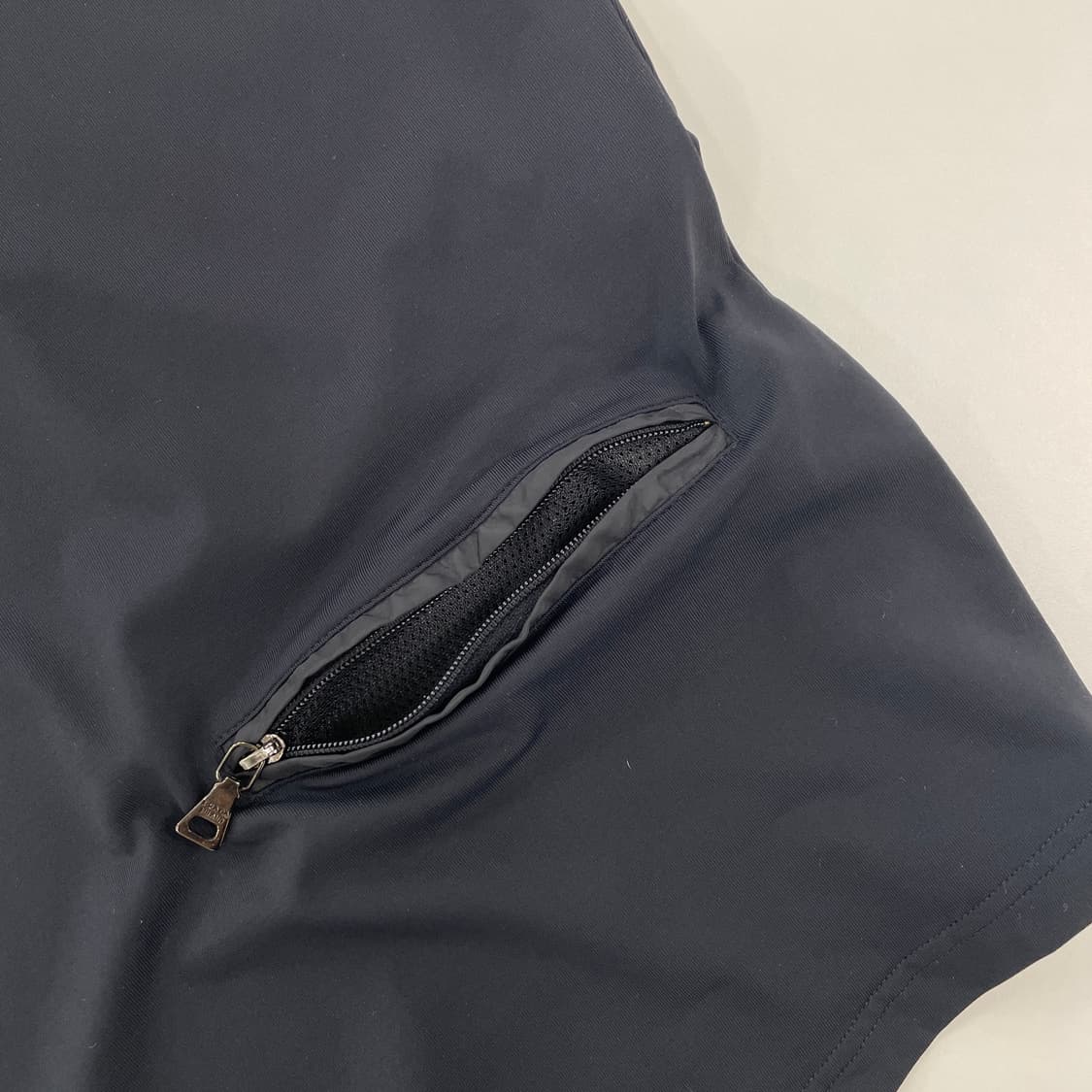 프라다 딱붙 블랙 올드 리네아로사 나일론 탑 상품이미지8