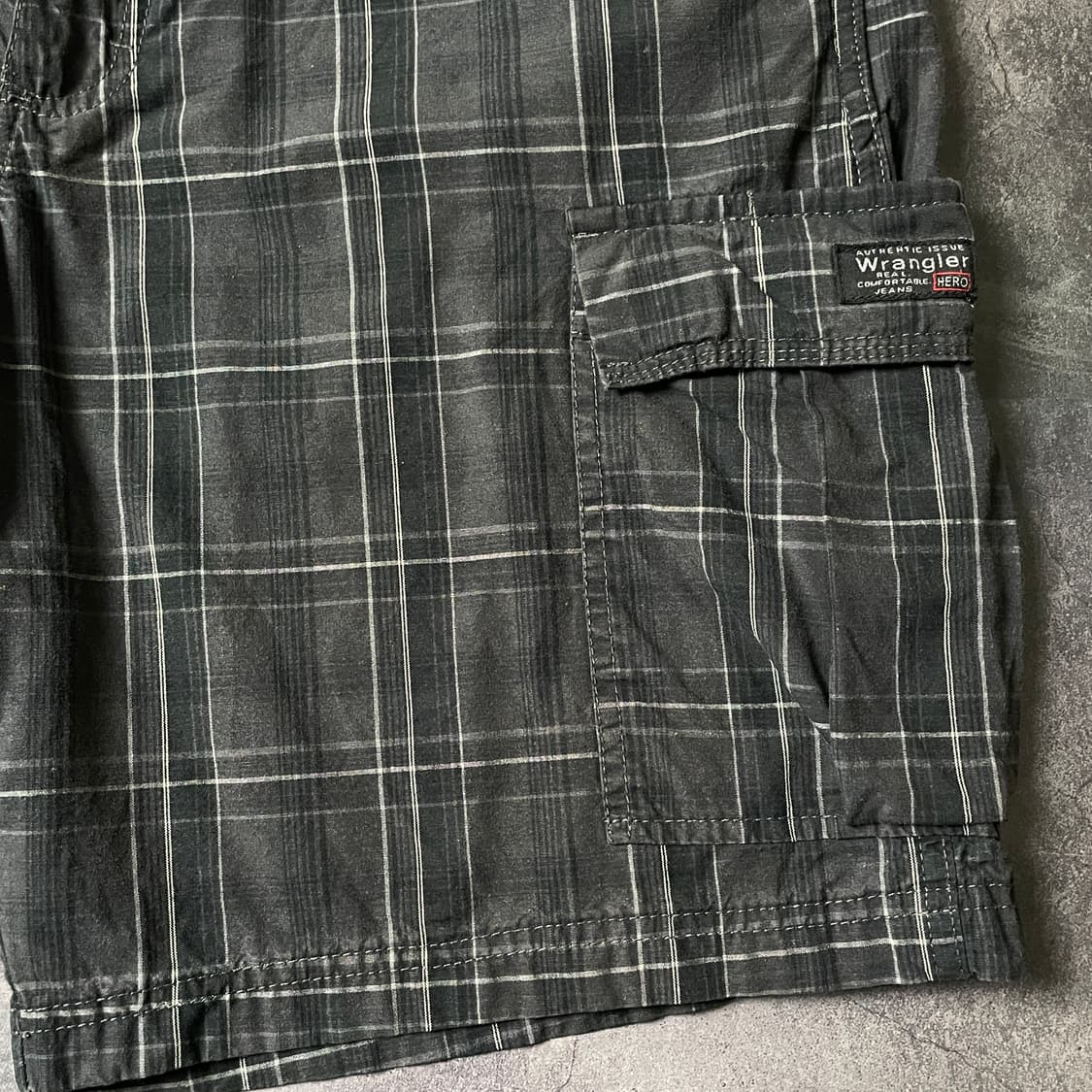 WRANGLER 랭글러 빈티지 차콜 체크 카고 하프팬츠 A00729 상품이미지4