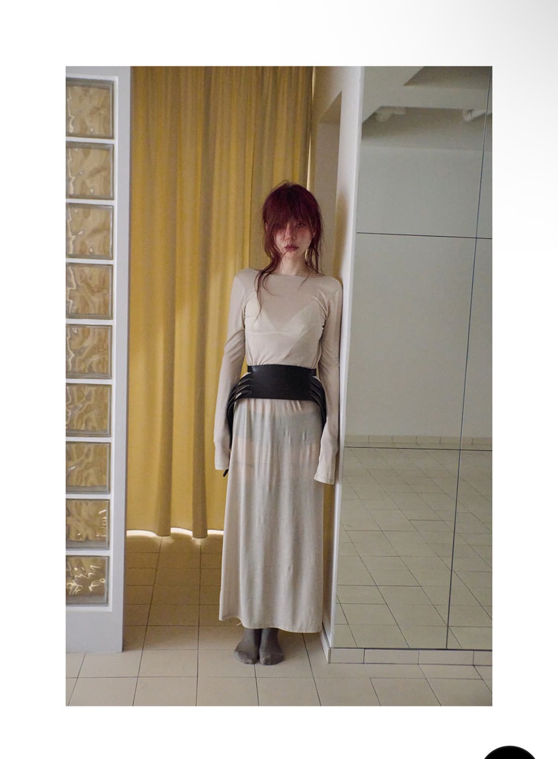 [새상품] 프레클 백리스 맥시 드레스 상품이미지3