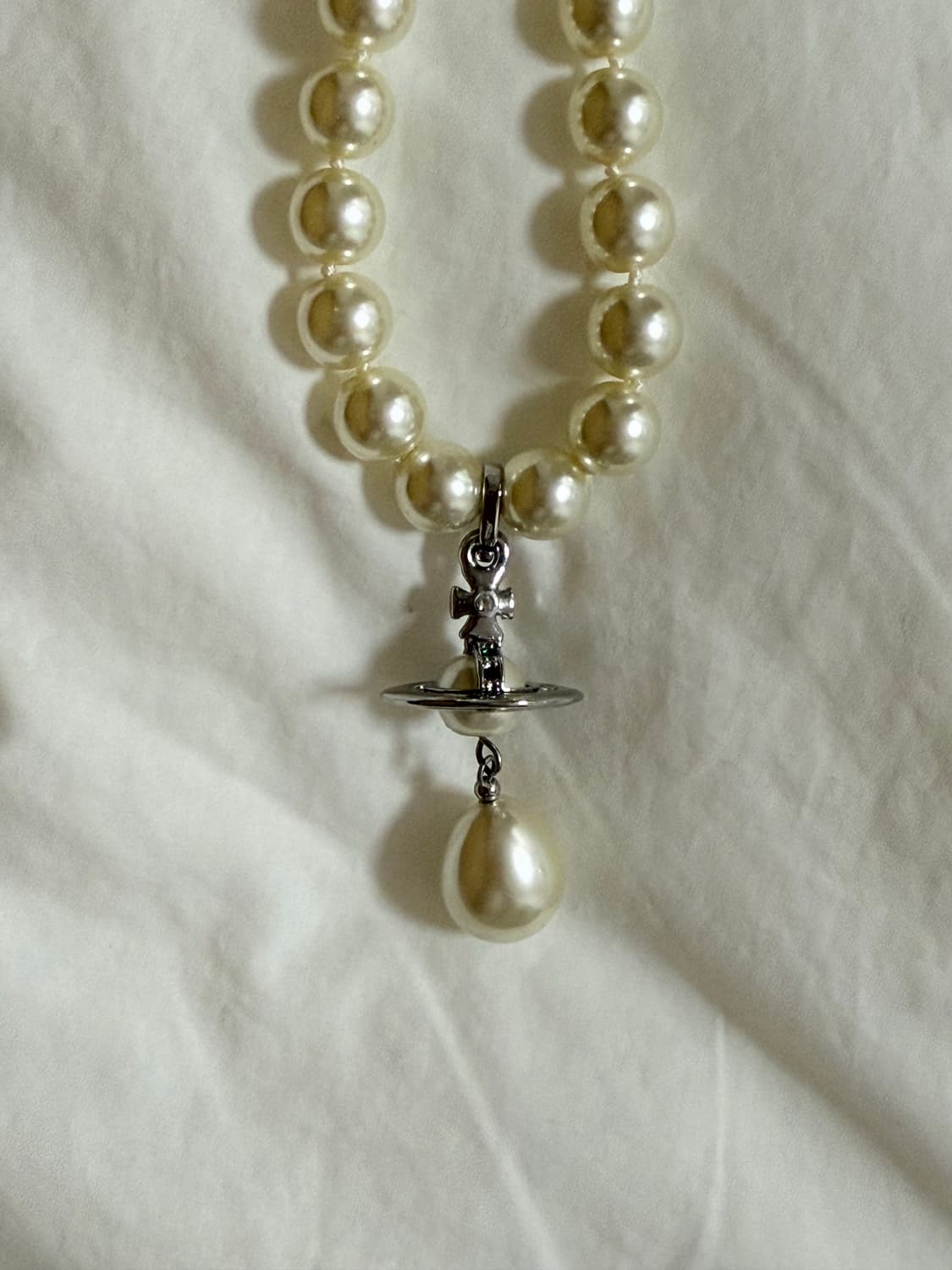 비비안웨스트우드 진주 목걸이 판매합니다 상품이미지2